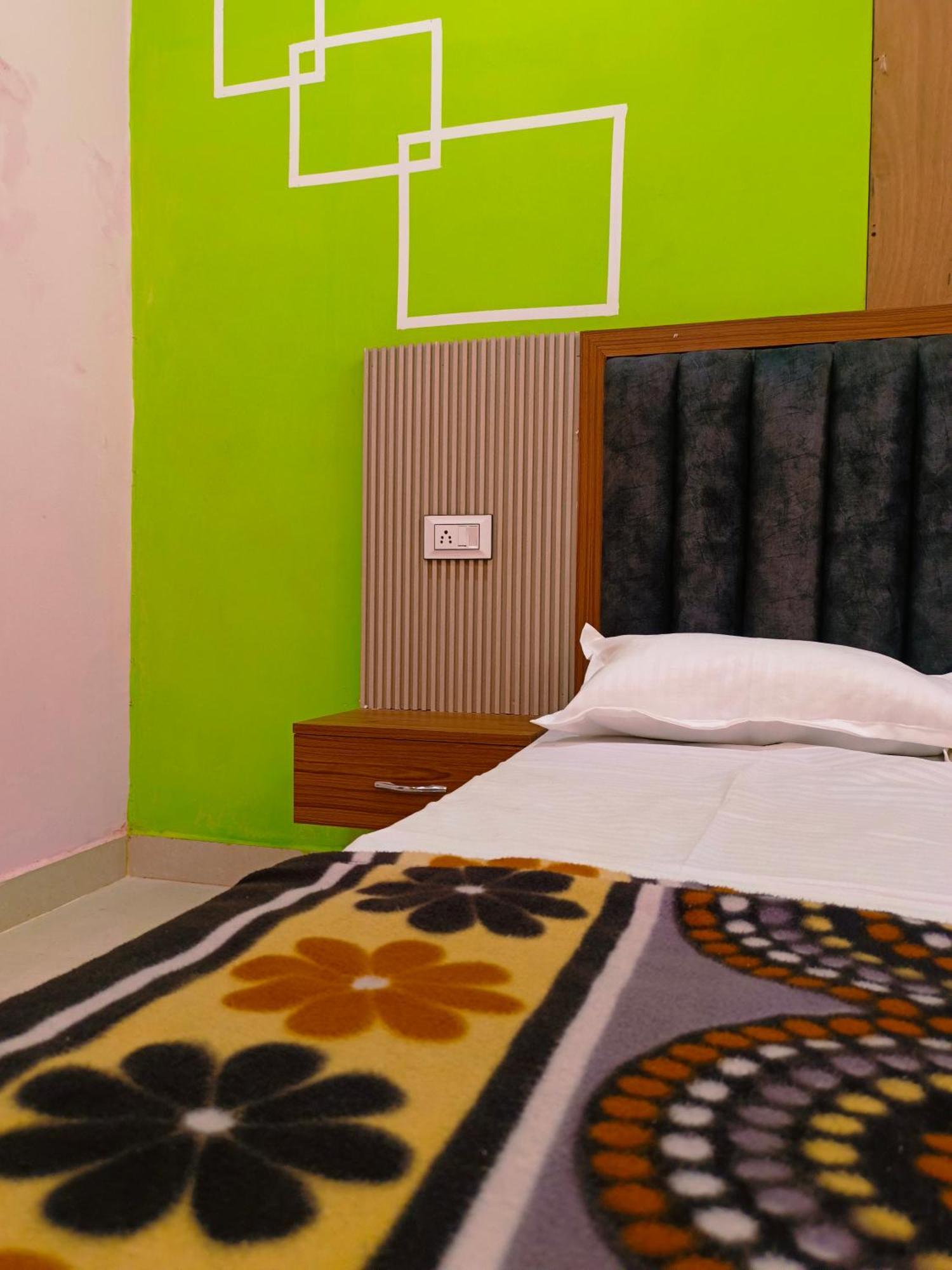 Grihalaxmi Paying Guest house Varanasi