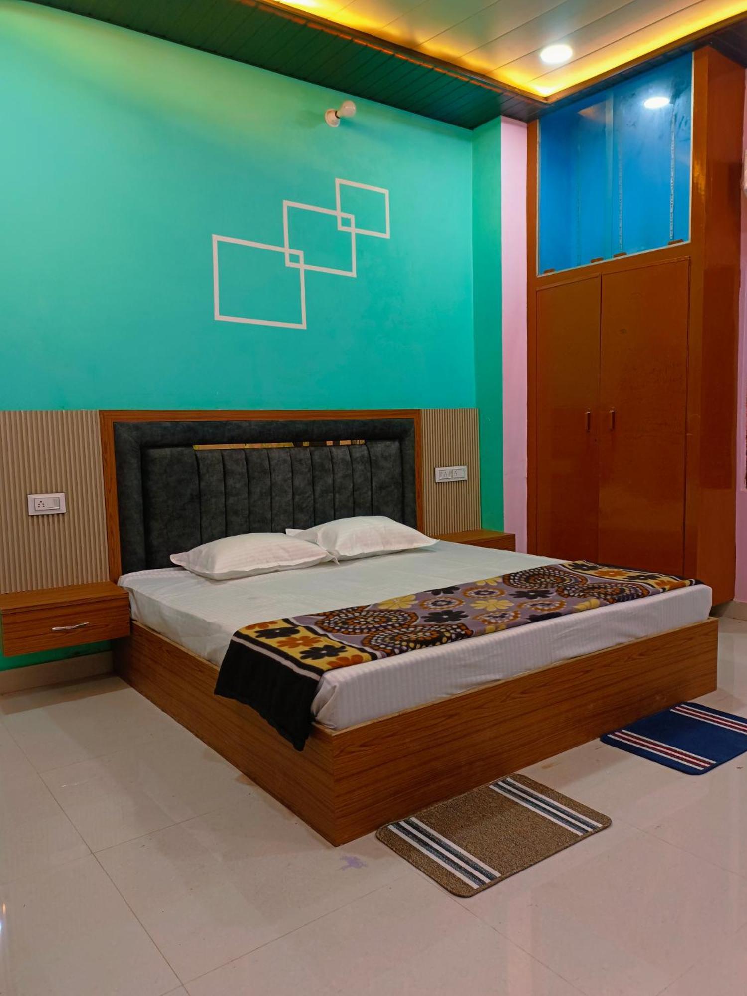 Grihalaxmi Paying Guest house *